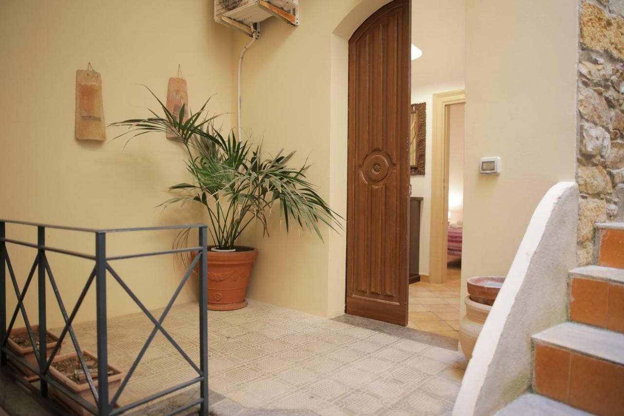 Costabella Apartment Cefalu Exterior photo
